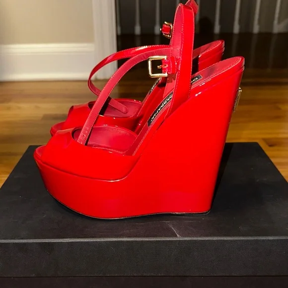Dolce & Gabbana Vibrant Red Platform Heels - Picture 4 of 5